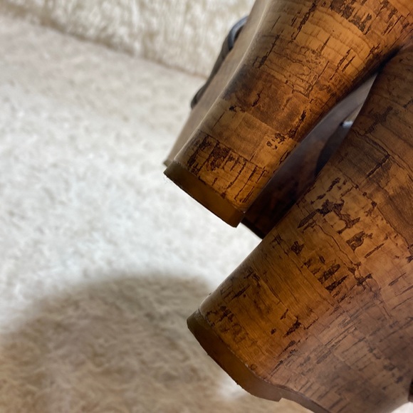 Maurice’s Gray Strappy Wedge - Picture 6 of 7